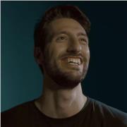 Fotografo professionista con una grande passione per l'insegnamento.